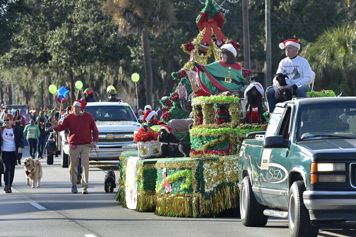Christmas On Parade Beaufort South Carolina The Island News
