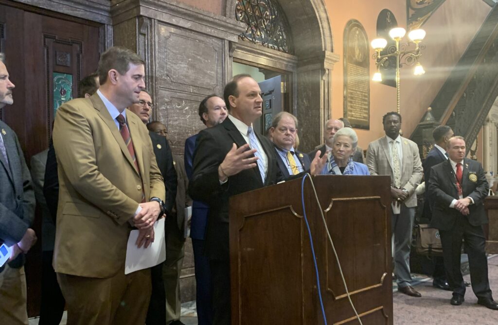 Attorney General Alan Wilson talks about the state’s backlog of criminal cases during a news conference Wednesday, Jan. 31, 2024. To his left is House Speaker Murrell Smith, R-Sumter. Wilson asked lawmakers for $1.5 million to create a team of attorneys who would travel the state and help clear case backlogs. Skylar Laird/S.C. Daily Gazette